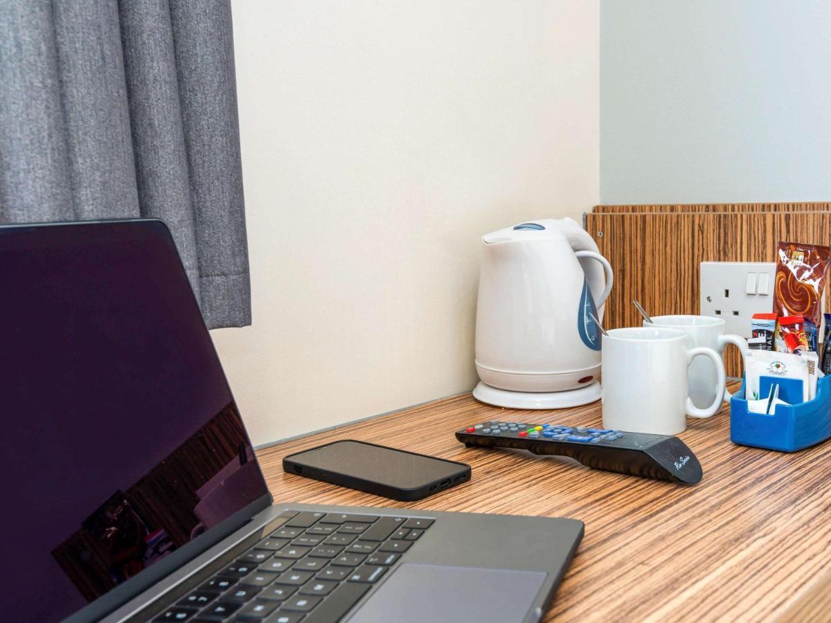 Go2 Hotels Burton Upon Trent Central Bagian luar foto